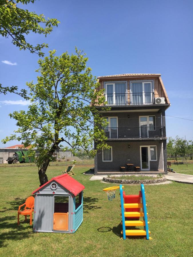 Дом На Пляже Black Sea House Kobuleti Dış mekan fotoğraf