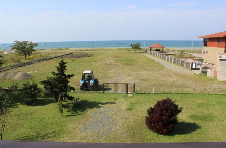 Дом На Пляже Black Sea House Kobuleti Dış mekan fotoğraf